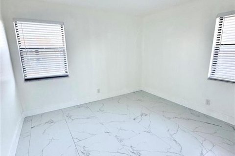 Copropriété à vendre à Lake Worth, Floride: 2 chambres, 97.45 m2 № 2094174 - photo 18
