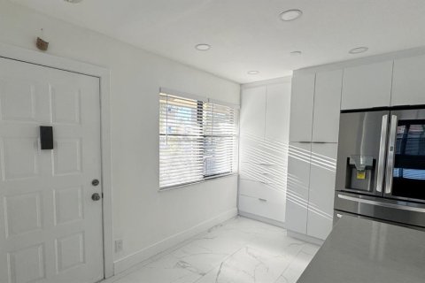 Copropriété à vendre à Lake Worth, Floride: 2 chambres, 97.45 m2 № 2094174 - photo 5