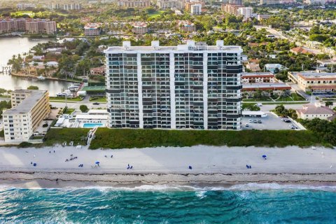 Copropriété à louer à Boca Raton, Floride: 2 chambres, 141.77 m2 № 2191861 - photo 3