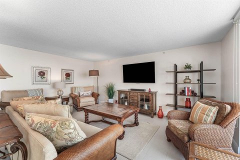 Copropriété à louer à Boca Raton, Floride: 2 chambres, 141.77 m2 № 2191861 - photo 12