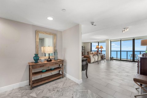 Copropriété à louer à Boca Raton, Floride: 2 chambres, 141.77 m2 № 2191861 - photo 6