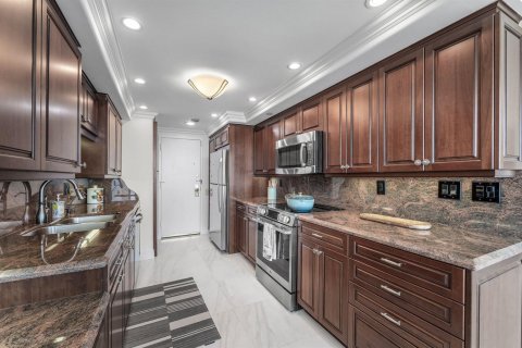 Copropriété à louer à Boca Raton, Floride: 2 chambres, 141.77 m2 № 2191861 - photo 17