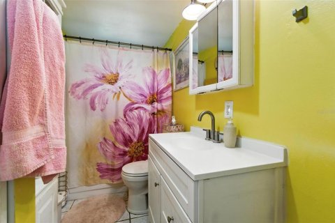 Casa en venta en Zephyrhills, Florida, 2 dormitorios, 110 m2 № 1833392 - foto 15