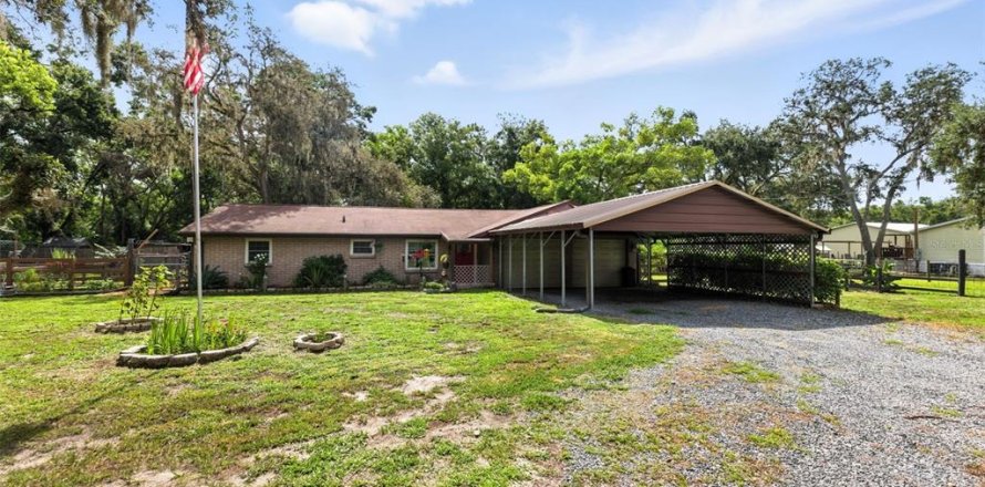 Casa en Zephyrhills, Florida 2 dormitorios, 110 m2 № 1833392