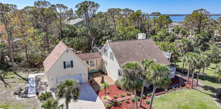 Villa ou maison à Englewood, Floride 4 chambres, 266.44 m2 № 1522163