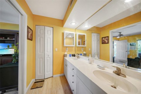 Villa ou maison à vendre à Englewood, Floride: 4 chambres, 266.44 m2 № 1522163 - photo 11