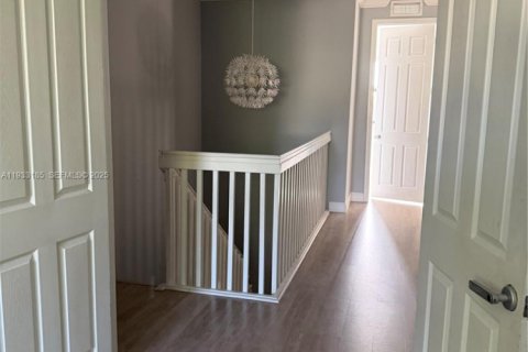 Casa en alquiler en Cutler Bay, Florida, 4 dormitorios, 204.48 m2 № 1991914 - foto 7