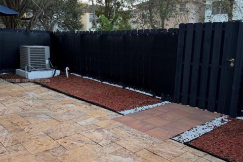 Villa ou maison à louer à Cutler Bay, Floride: 4 chambres, 204.48 m2 № 1991914 - photo 14