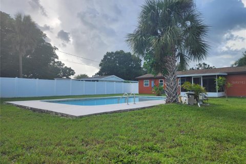 House in Saint Petersburg, Florida 2 bedrooms, 77.67 sq.m. № 1853058 - photo 11