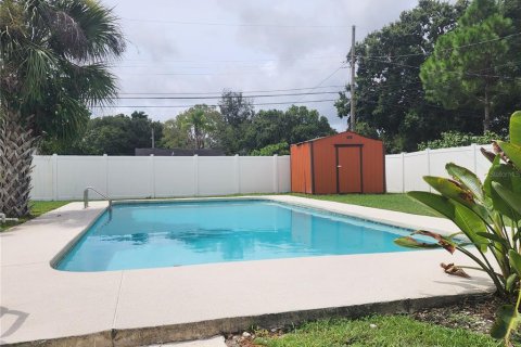 House in Saint Petersburg, Florida 2 bedrooms, 77.67 sq.m. № 1853058 - photo 25