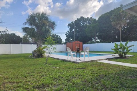 House in Saint Petersburg, Florida 2 bedrooms, 77.67 sq.m. № 1853058 - photo 14