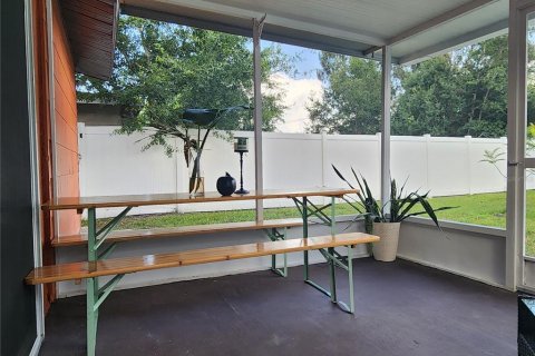 House in Saint Petersburg, Florida 2 bedrooms, 77.67 sq.m. № 1853058 - photo 18