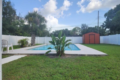 House in Saint Petersburg, Florida 2 bedrooms, 77.67 sq.m. № 1853058 - photo 13
