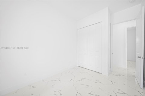 Купить виллу или дом в Лихай-Эйкерс, Флорида 3 спальни, № 2045662 - фото 5