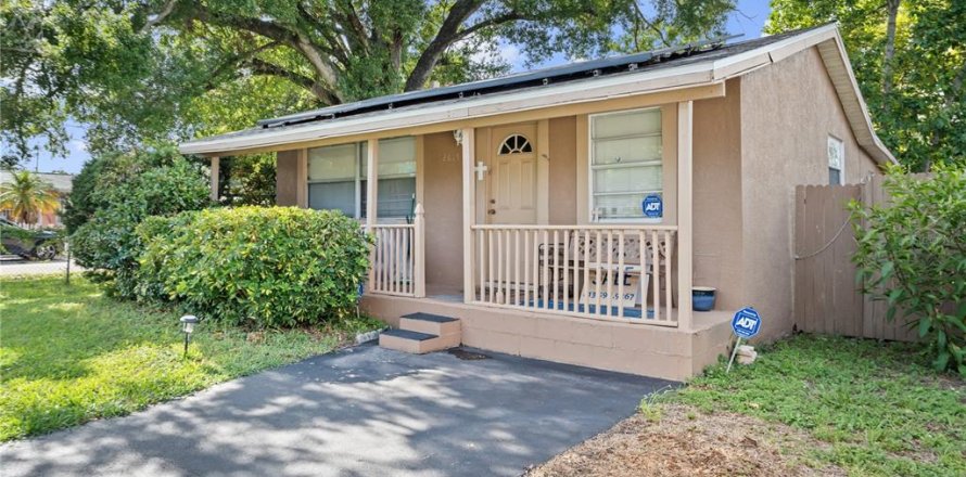 Villa ou maison à Tampa, Floride 4 chambres, 120.4 m2 № 2285012