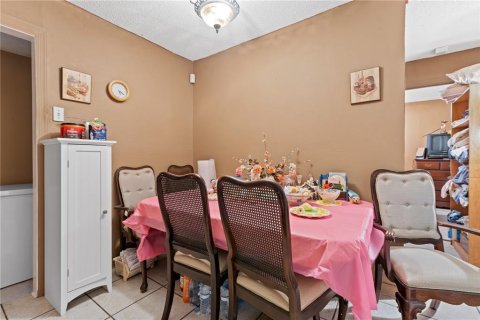Villa ou maison à vendre à Tampa, Floride: 4 chambres, 120.4 m2 № 2285012 - photo 28
