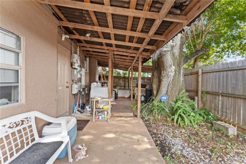 Villa ou maison à vendre à Tampa, Floride: 4 chambres, 120.4 m2 № 2285012 - photo 8