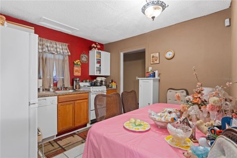 Villa ou maison à vendre à Tampa, Floride: 4 chambres, 120.4 m2 № 2285012 - photo 30