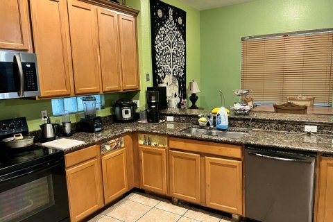 House in Boynton Beach, Florida 5 bedrooms, 288.55 sq.m. № 2184205 - photo 11