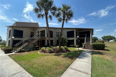 Condo in Sebring, Florida, 2 bedrooms  № 1838278 - photo 1