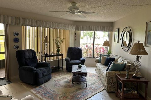 Condo in Sebring, Florida, 2 bedrooms  № 1838278 - photo 15