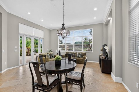 House in Wellington, Florida 4 bedrooms, 328.04 sq.m. № 2426746 - photo 18