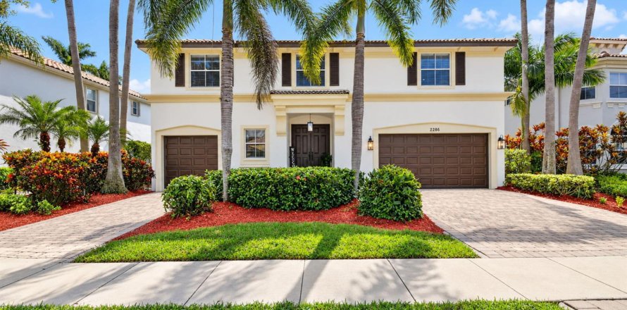 House in Wellington, Florida 4 bedrooms, 328.04 sq.m. № 2426746