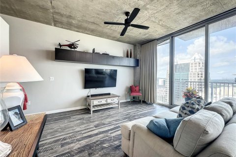 Condo in Orlando, Florida, 1 bedroom  № 1613831 - photo 11