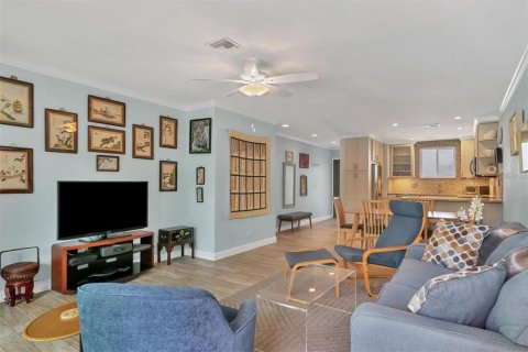 Condominio en alquiler en Sarasota, Florida, 1 dormitorio, 71.53 m2 № 1755443 - foto 5
