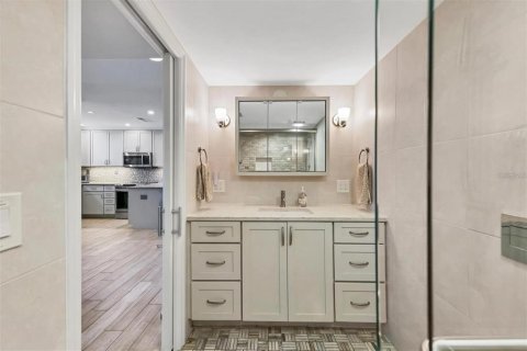 Condominio en alquiler en Sarasota, Florida, 1 dormitorio, 71.53 m2 № 1755443 - foto 14