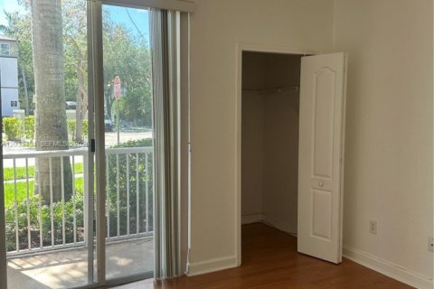 Apartamento en alquiler en Miramar, Florida, 3 dormitorios, 124.49 m2 № 2077467 - foto 3