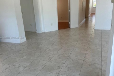 Apartamento en alquiler en Miramar, Florida, 3 dormitorios, 124.49 m2 № 2077467 - foto 12