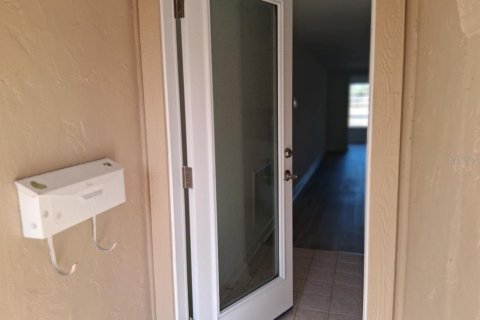 Купить кондоминиум в Нью-Порт-Ричи, Флорида 6 комнат, 90.58м2, № 2122769 - фото 2