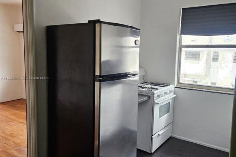 Снять в аренду кондоминиум в Майами-Бич, Флорида 37.16м2, № 2006507 - фото 4