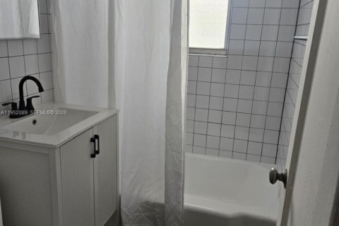 Снять в аренду кондоминиум в Майами-Бич, Флорида 37.16м2, № 2006507 - фото 14