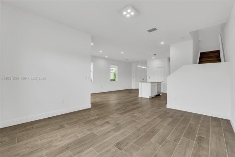 Townhouse in Deerfield Beach, Florida 3 bedrooms, 175.4 sq.m. № 2086788 - photo 18
