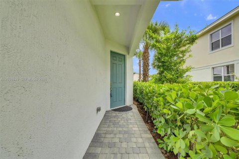 Townhouse in Deerfield Beach, Florida 3 bedrooms, 175.4 sq.m. № 2086788 - photo 5