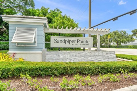Townhouse in Deerfield Beach, Florida 3 bedrooms, 175.4 sq.m. № 2086788