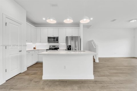 Townhouse in Deerfield Beach, Florida 3 bedrooms, 175.4 sq.m. № 2086788 - photo 9