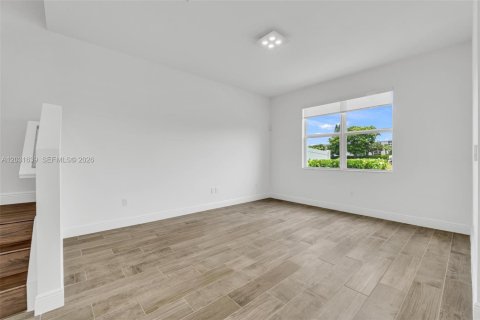Townhouse in Deerfield Beach, Florida 3 bedrooms, 175.4 sq.m. № 2086788 - photo 17