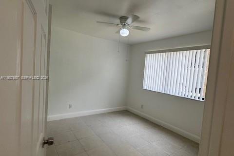 Condo in Coral Springs, Florida, 3 bedrooms  № 2058007 - photo 12