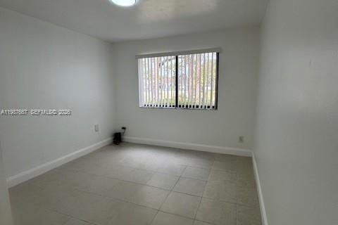 Condo in Coral Springs, Florida, 3 bedrooms  № 2058007 - photo 13