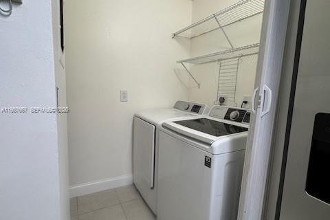 Condo in Coral Springs, Florida, 3 bedrooms  № 2058007 - photo 8