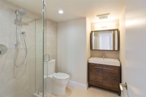 Снять в аренду кондоминиум в Майами-Бич, Флорида 2 спальни, 93.37м2, № 1989369 - фото 7