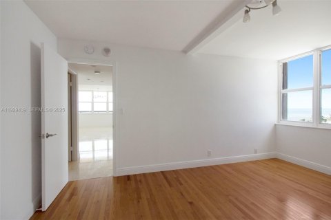 Снять в аренду кондоминиум в Майами-Бич, Флорида 2 спальни, 93.37м2, № 1989369 - фото 5