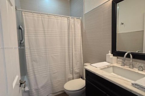 Copropriété à louer à Doral, Floride: 3 chambres, 146.51 m2 № 2040274 - photo 15