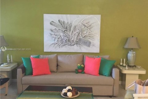 Condominio en alquiler en Hallandale Beach, Florida, 1 dormitorio, 57.6 m2 № 1993821 - foto 5