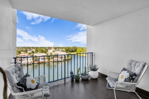 Condo in Hollywood, Florida, 2 bedrooms  № 2050668