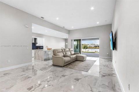 Casa en venta en Naples, Florida, 4 dormitorios, 231.23 m2 № 2002303 - foto 21