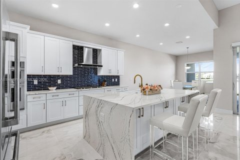 Casa en venta en Naples, Florida, 4 dormitorios, 231.23 m2 № 2002303 - foto 12